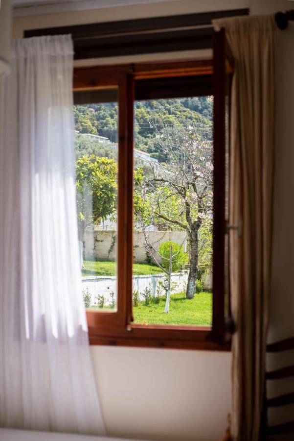 To Ktimataki Villa Agios Gordios  Exterior foto