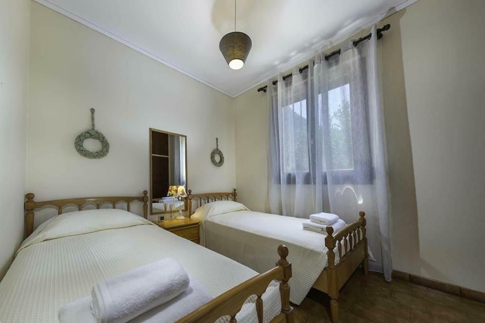 To Ktimataki Villa Agios Gordios  Exterior foto